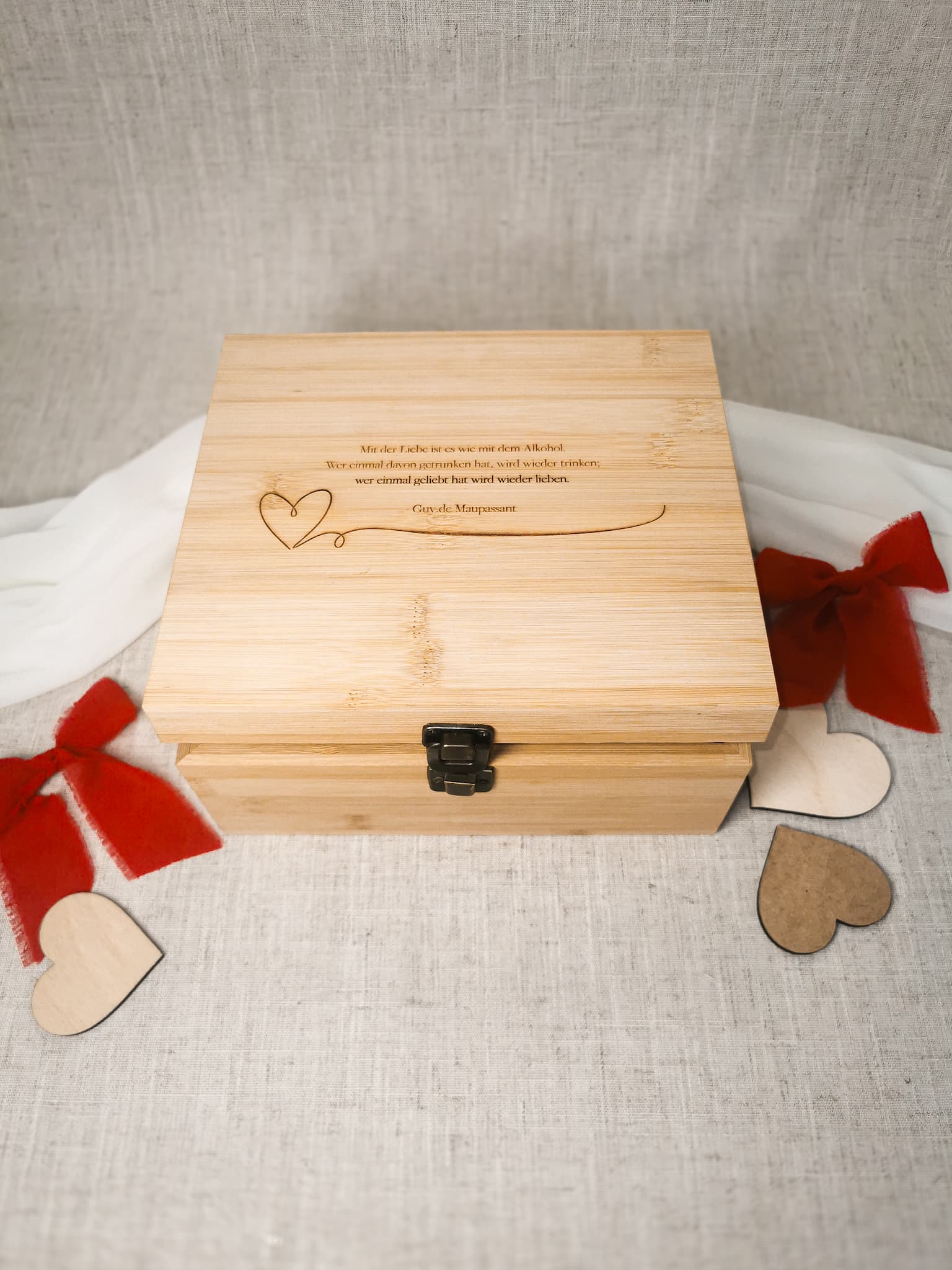 Bambus-Holzbox mit 2 Whiskeygläsern – Perfekt für den Valentinstag