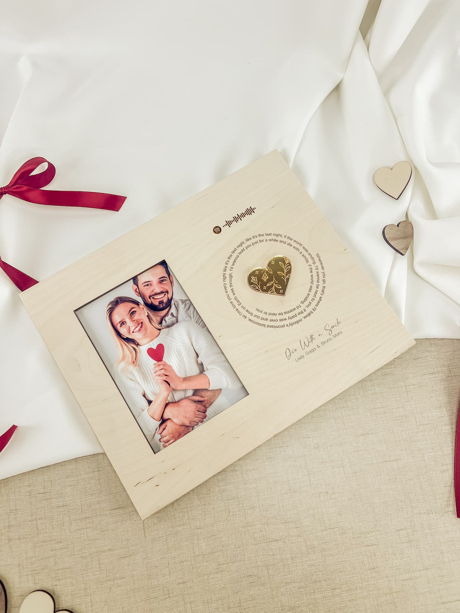 Bilderrahmen mit Spotify-Code und Songtext – Personalisierbares Geschenk für Valentinstag