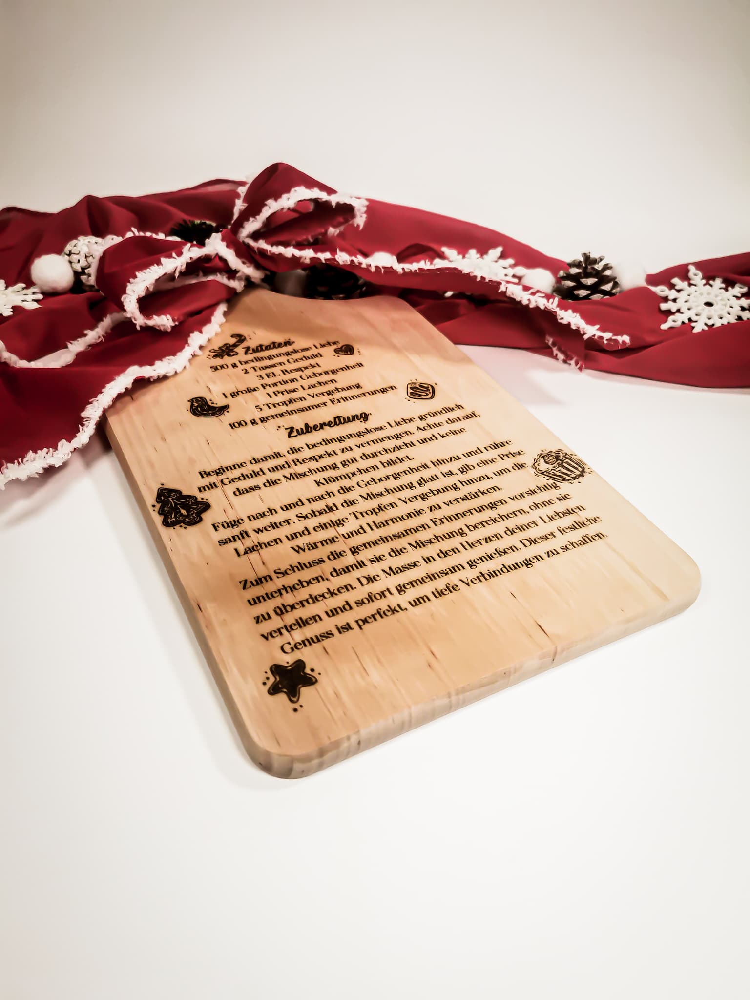 Holzbrett mit Rezept für Liebe – Perfekte Weihnachtsdekoration