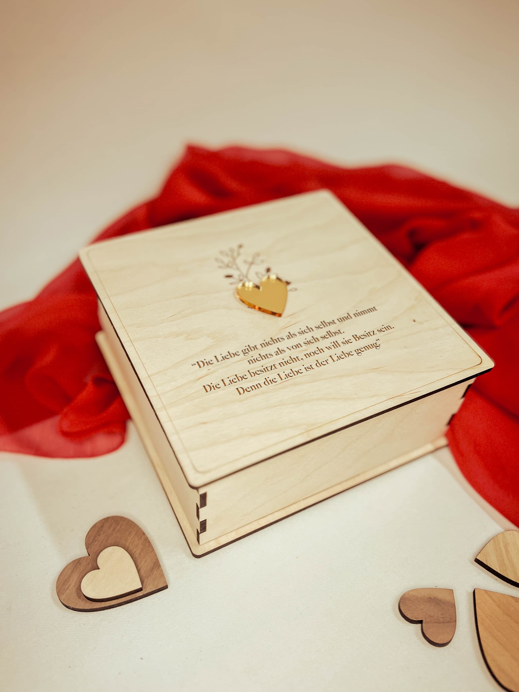 Holzkiste mit romantischem Spruch – Perfektes Valentinstagsgeschenk
