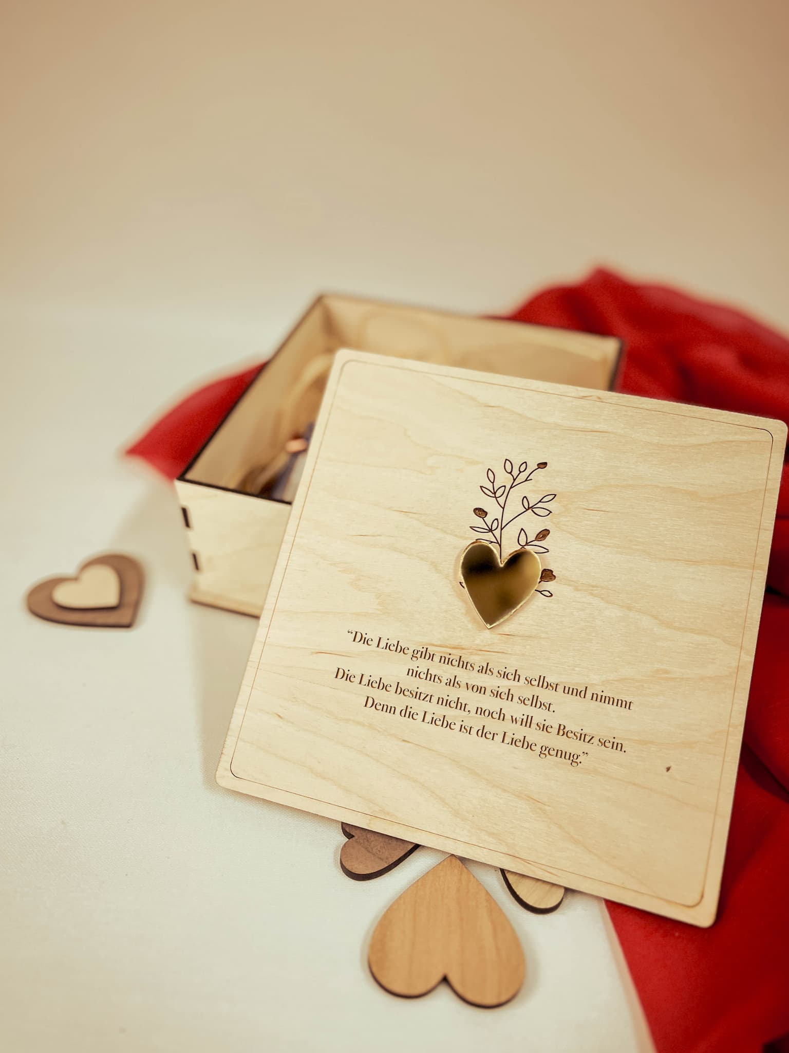 Holzkiste mit romantischem Spruch – Perfektes Valentinstagsgeschenk