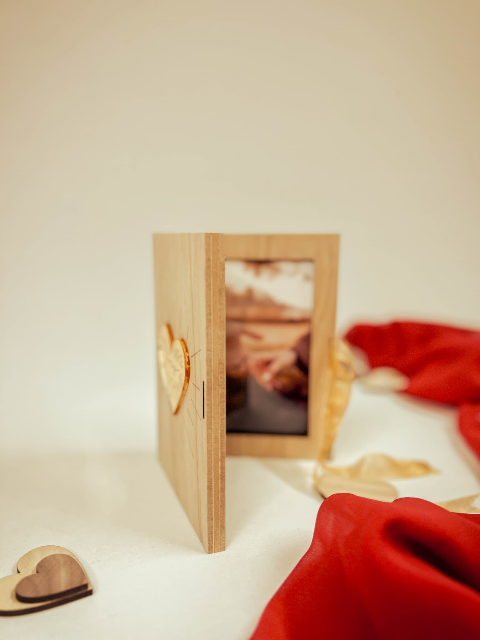 Personalisierte Klappbare Bilderrahmen - Textgravur für einzigartige Momente