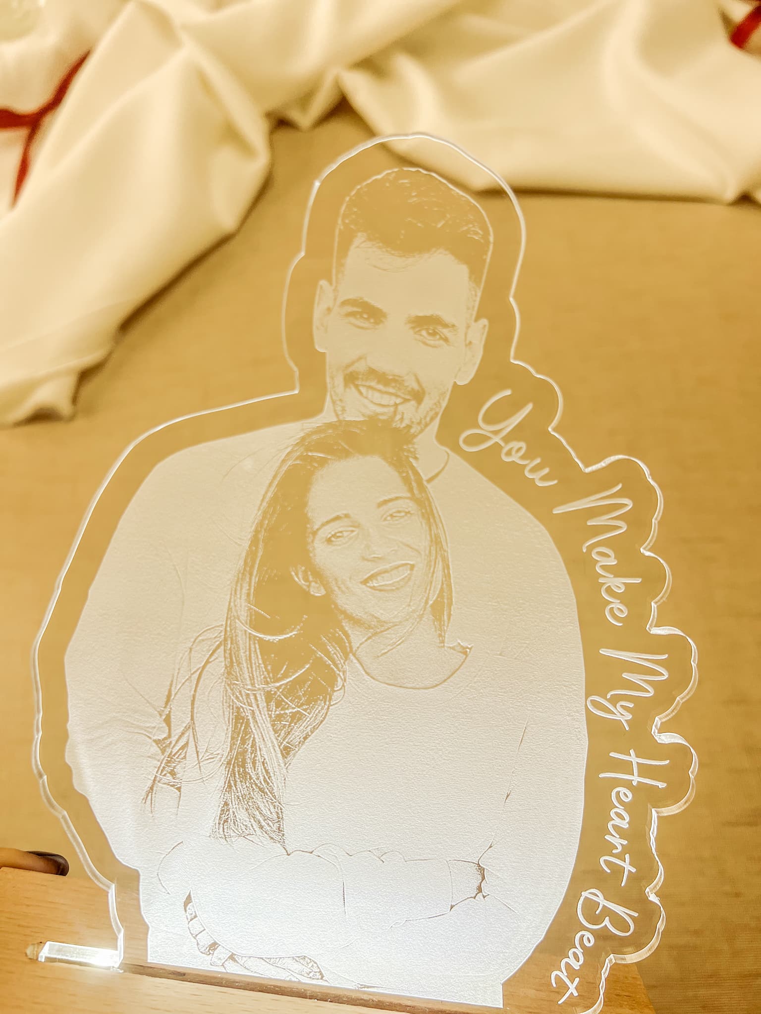 Personalisierte LED-Lampe – Foto- und Textgravur für einzigartige Momente