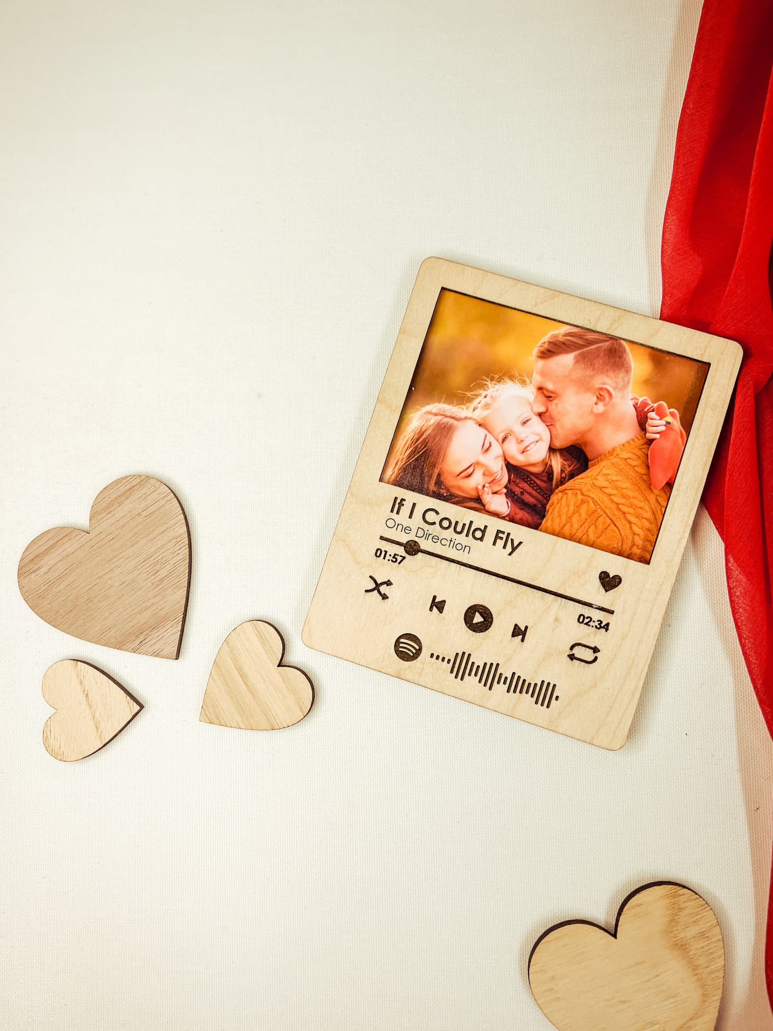 Polaroid-Holzrahmen mit Spotify-Code – Das perfekte Valentinstagsgeschenk