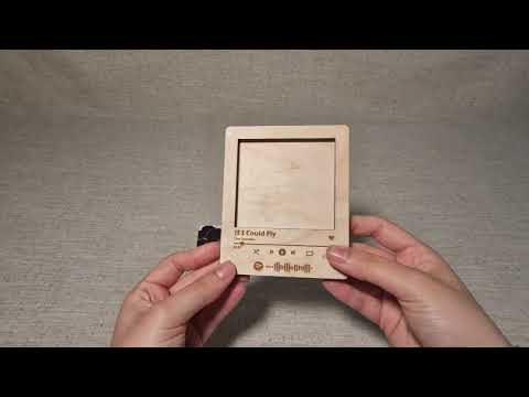 Polaroid-Holzrahmen mit Spotify-Code – Das perfekte Valentinstagsgeschenk