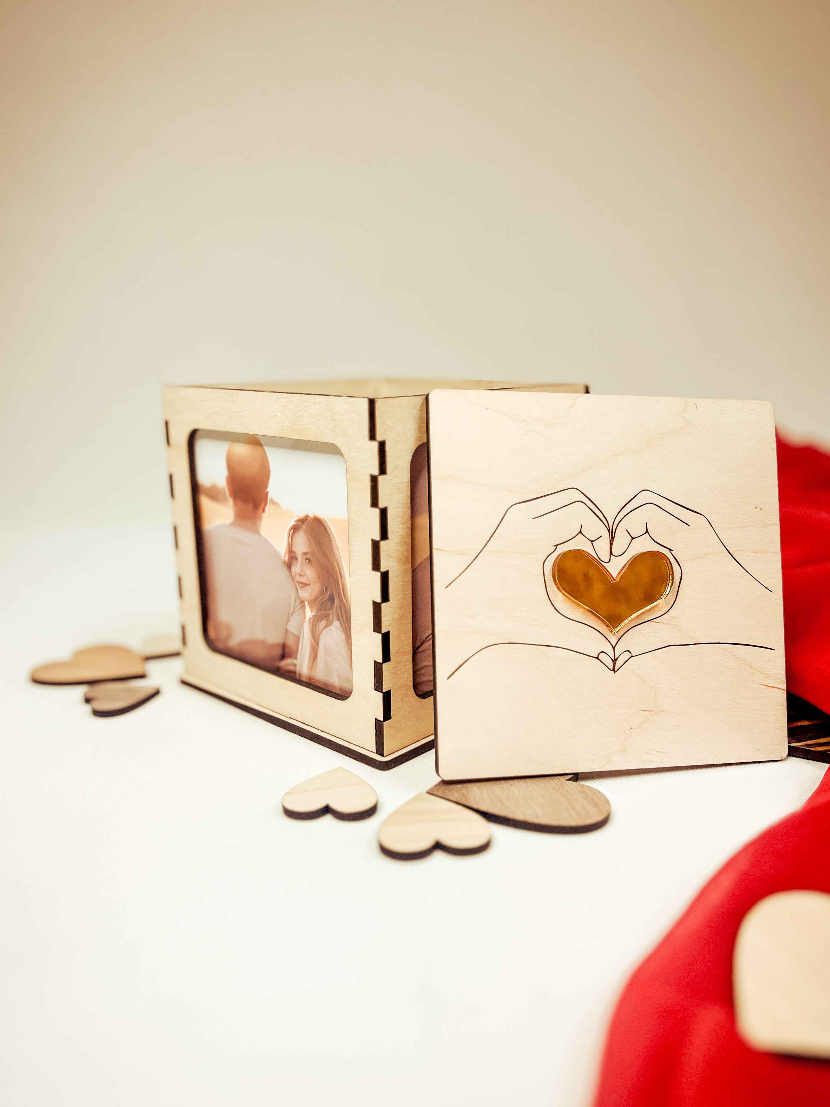 Foto- und Erinnerungswürfel aus Holz – Geschenkideen für Valentinstag