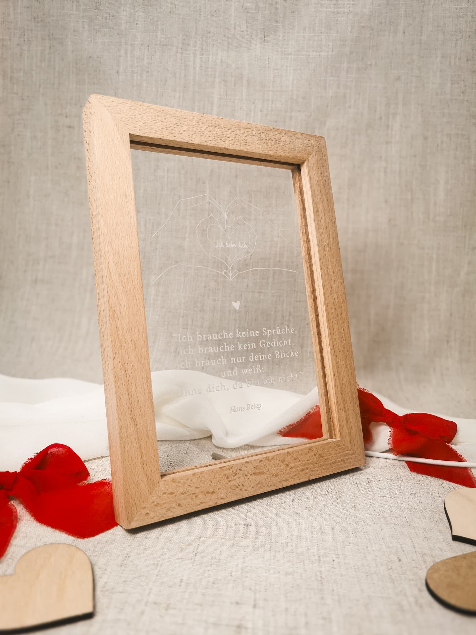 Holzbilderrahmen mit LED-Funktion  – Das perfekte Valentinstagsgeschenk