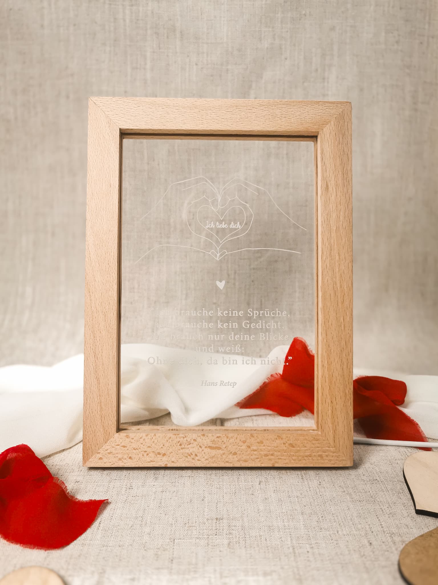 Holzbilderrahmen mit LED-Funktion  – Das perfekte Valentinstagsgeschenk