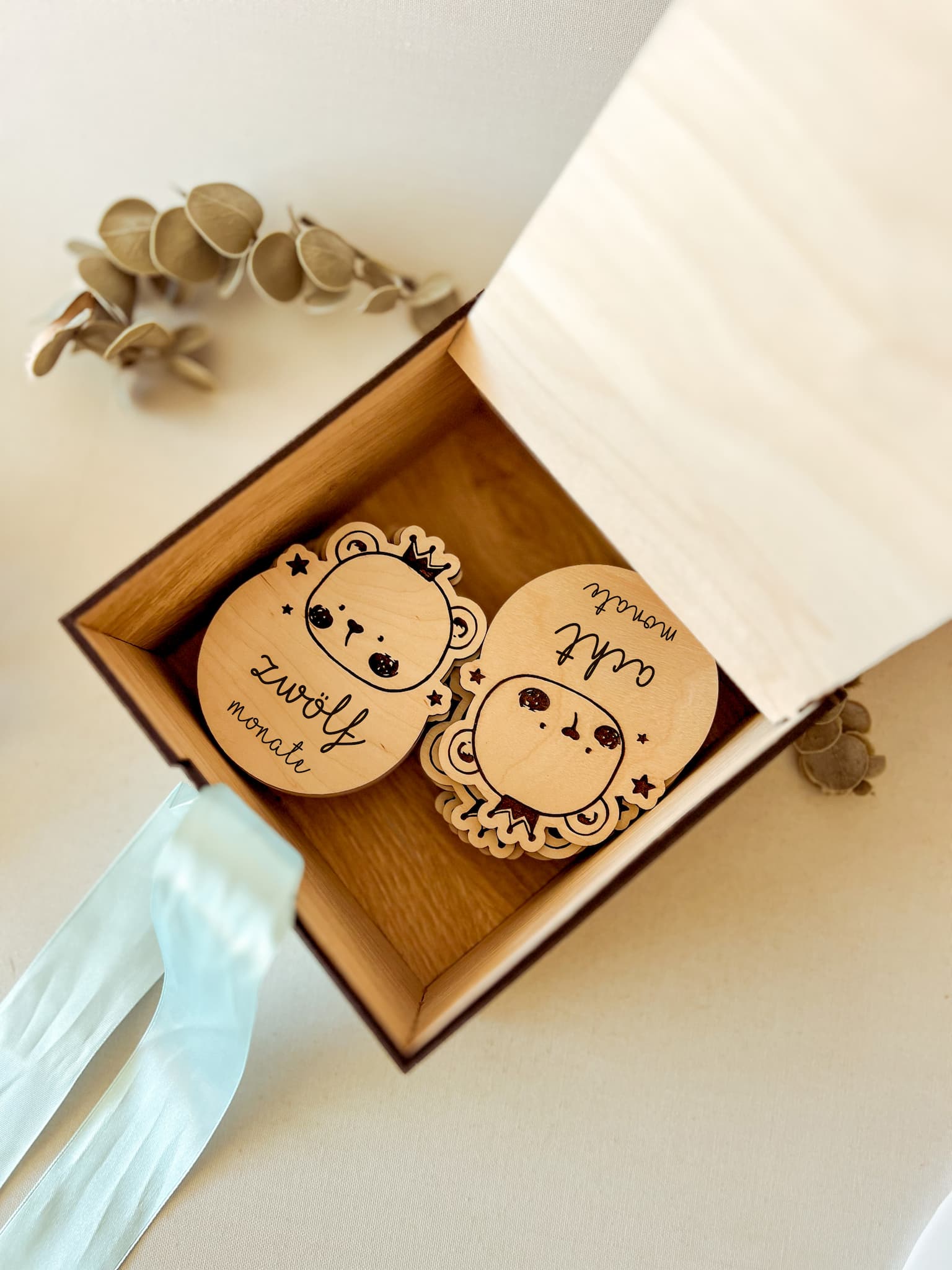 Personalisierte Erinnerungsbox mit Meilenstein-Karten – Perfektes Geschenk zur Geburt