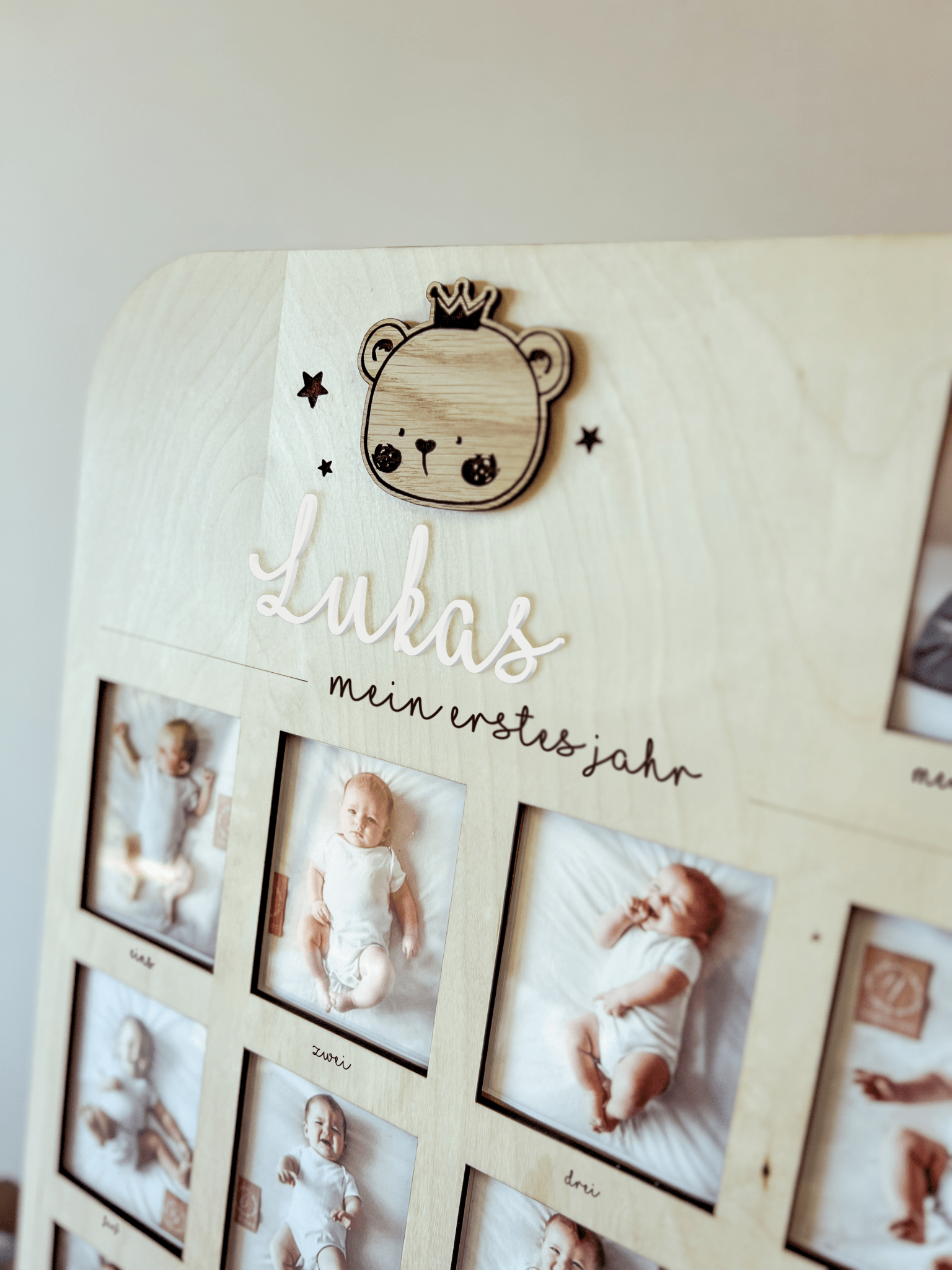 Personalisierter Bilderrahmen „Mein erstes Jahr“ – Erinnerung für 12 Babyfotos & Geburtstagsfoto