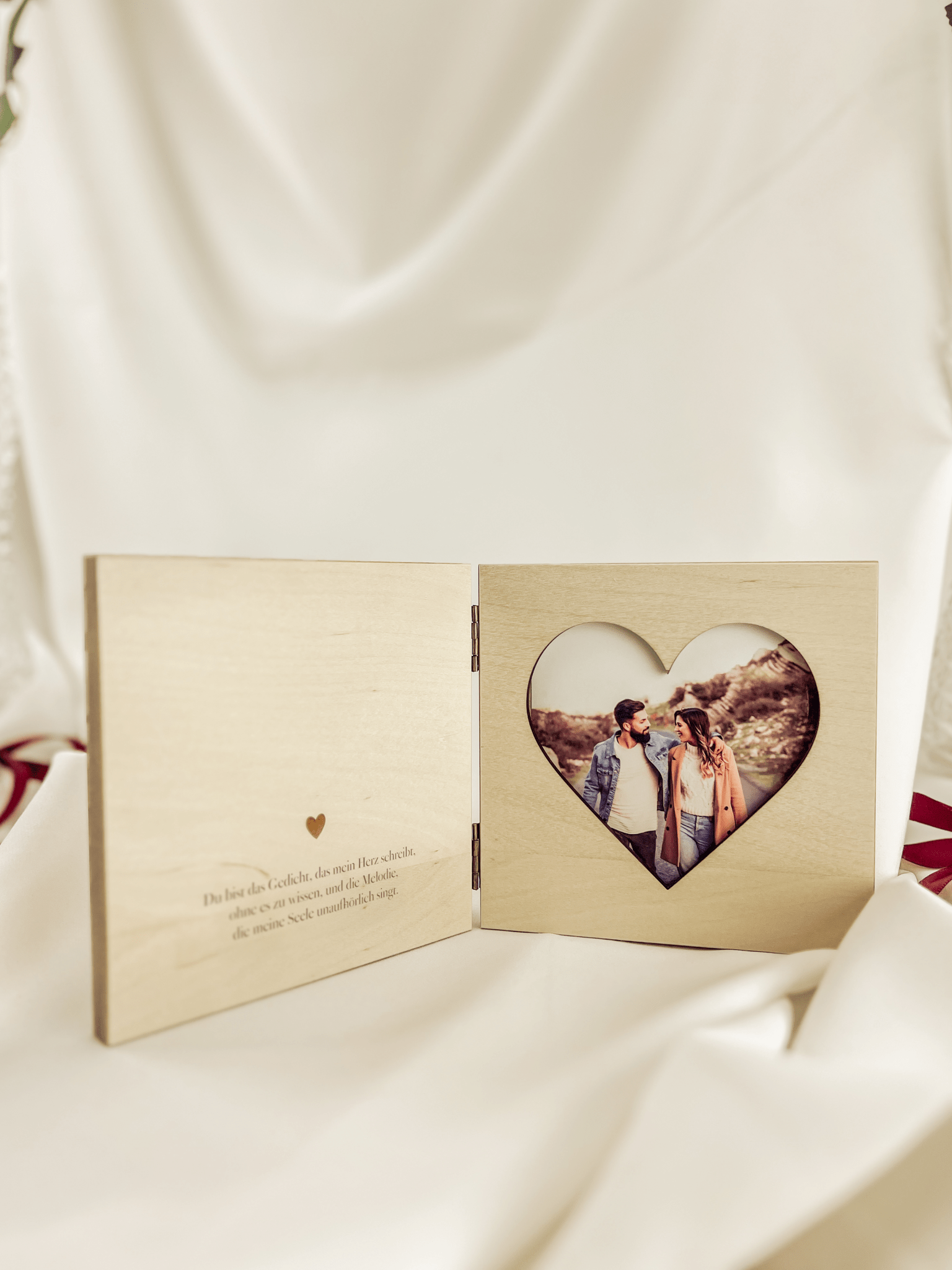 Personalisierter Holz-Fotorahmen mit Gravur – Einzigartiges Geschenk für besondere Momente