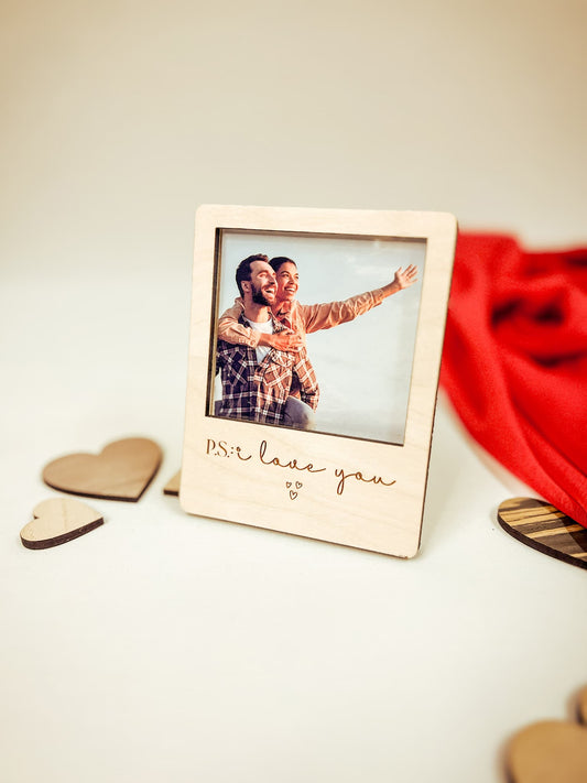 Polaroid-Holzrahmen_Perfektes_Valentinstagsgeschenk